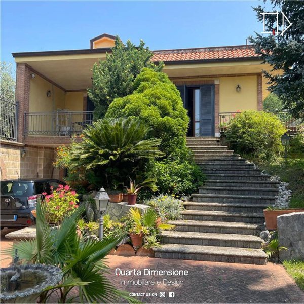 casa indipendente in vendita a Castel Morrone