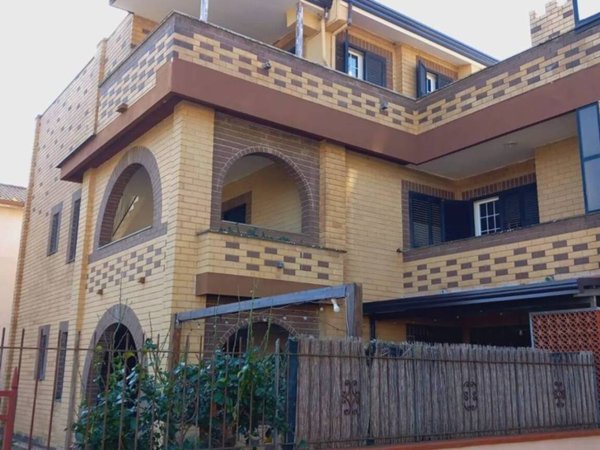 appartamento in vendita a Castel Morrone in zona Annunziata