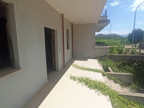 casa indipendente in vendita a Castel Morrone