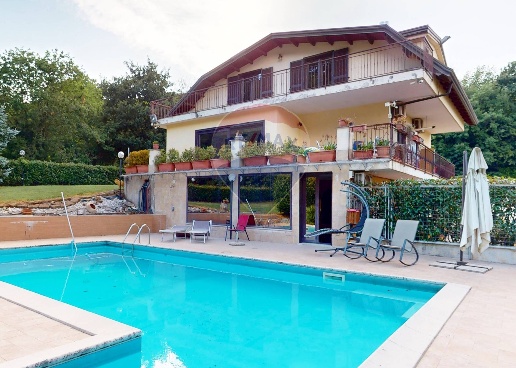 casa indipendente in vendita a Castel Morrone