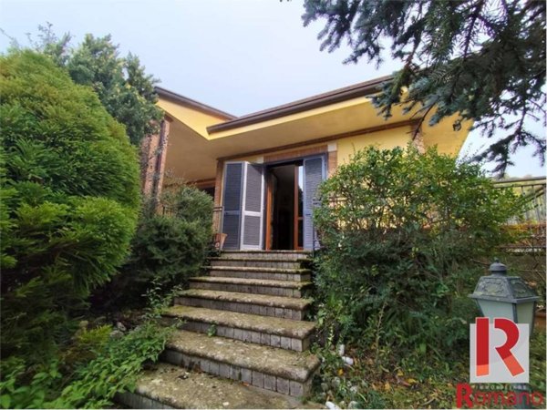 casa indipendente in vendita a Castel Morrone