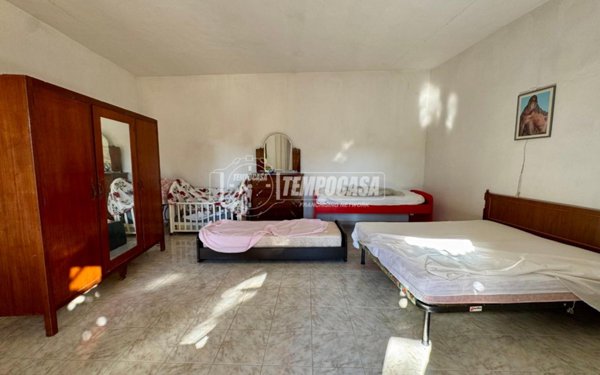 appartamento in vendita a Castel Morrone in zona Torone