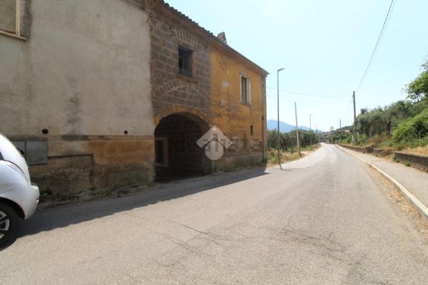 appartamento in vendita a Castel Morrone