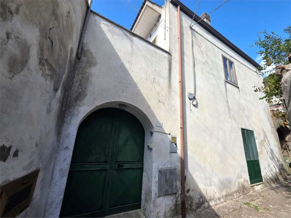 appartamento in vendita a Castel Morrone