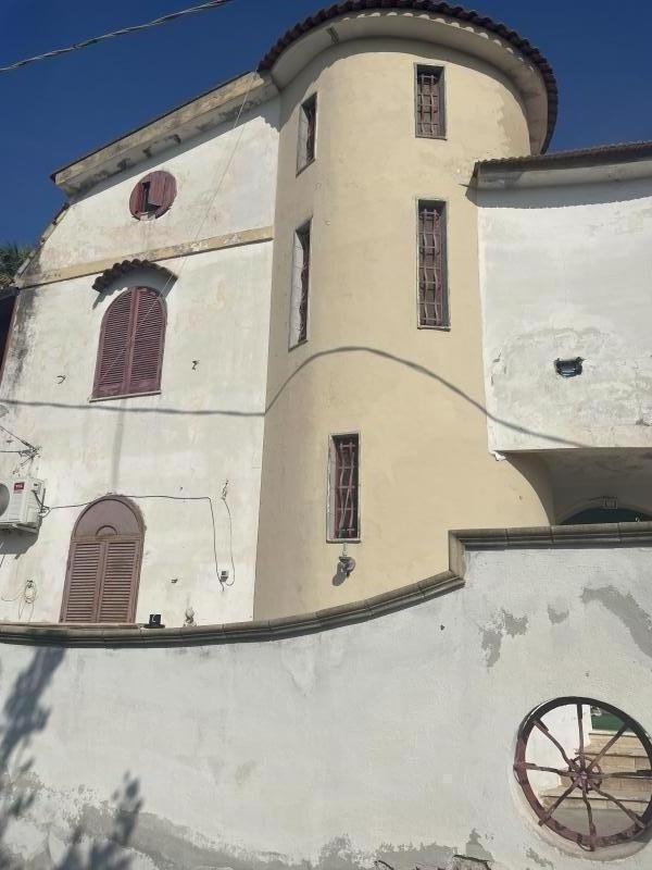 casa indipendente in vendita a Castel Volturno
