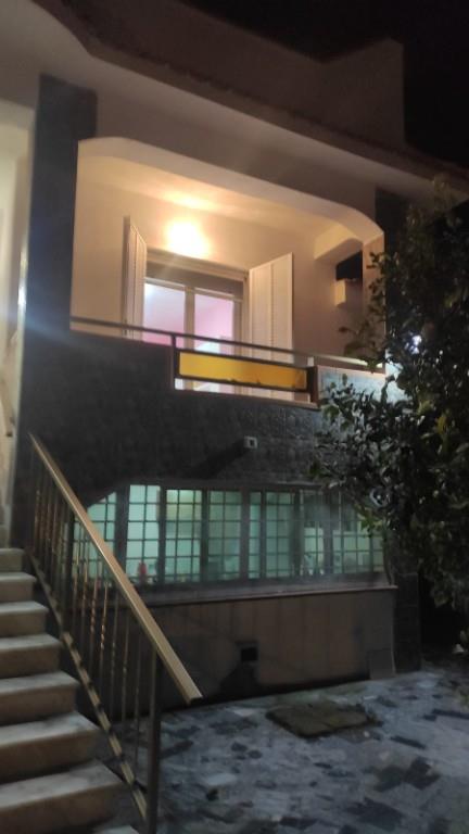 casa indipendente in vendita a Castel Volturno