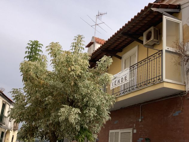 casa indipendente in vendita a Castel Volturno