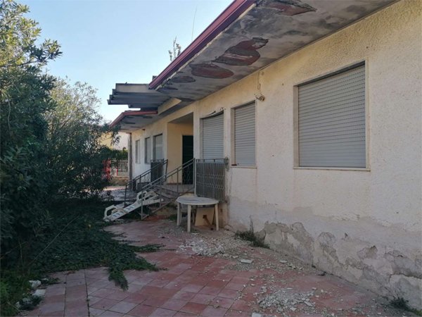 casa indipendente in vendita a Castel Volturno