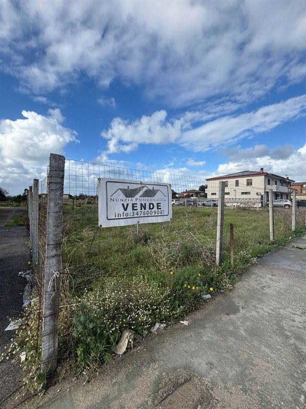 terreno agricolo in vendita a Castel Volturno in zona Scatozza