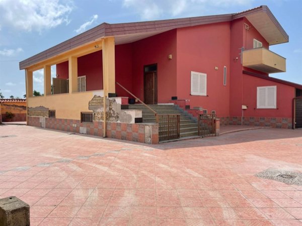 casa indipendente in vendita a Castel Volturno