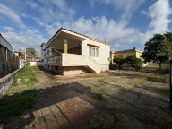 casa indipendente in vendita a Castel Volturno