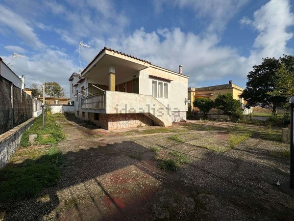 casa indipendente in vendita a Castel Volturno