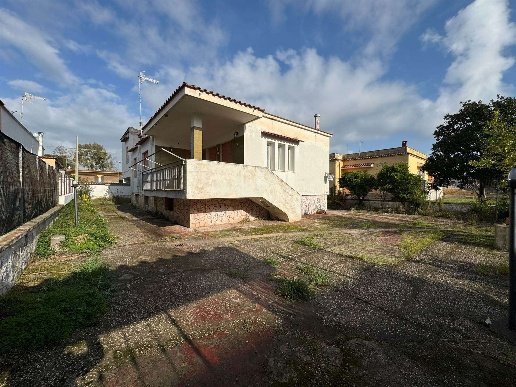 casa indipendente in vendita a Castel Volturno