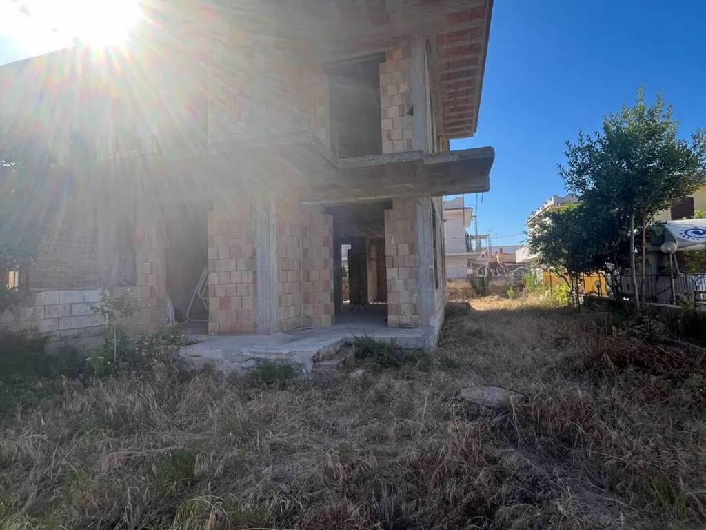 casa indipendente in vendita a Castel Volturno