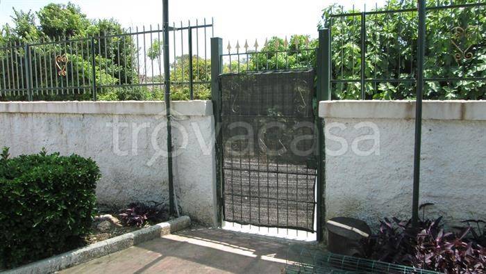casa indipendente in vendita a Castel Volturno