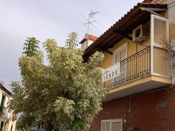 casa indipendente in vendita a Castel Volturno in zona Scatozza