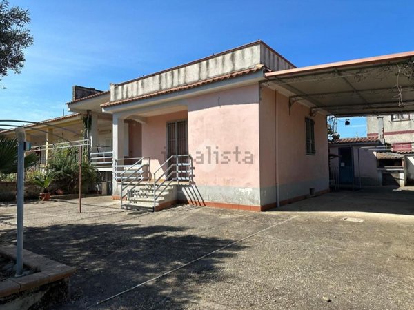 casa indipendente in vendita a Castel Volturno