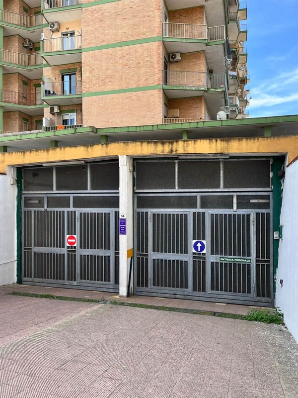 ufficio in vendita a Castel Volturno in zona Villaggio Coppola