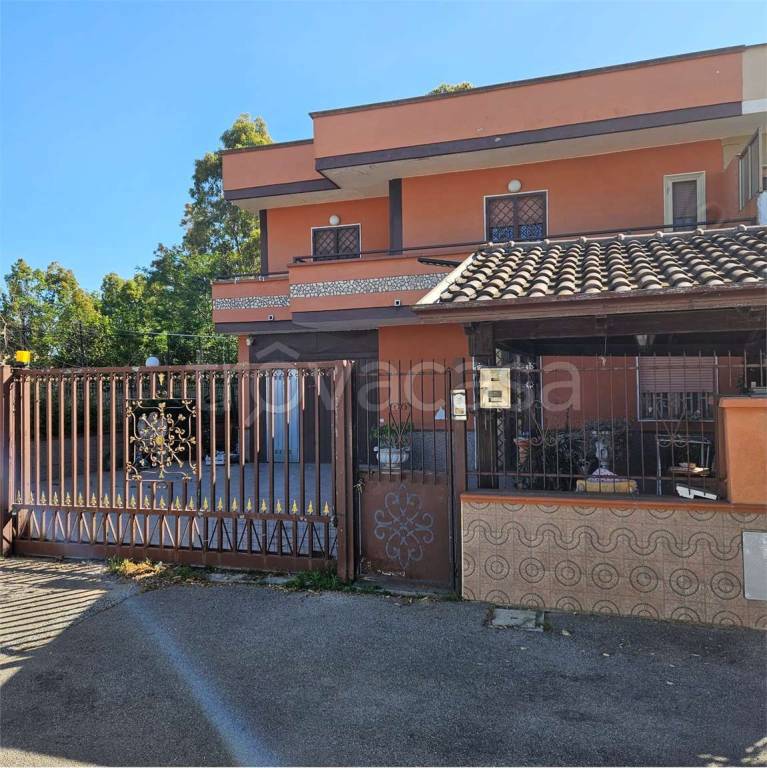 casa indipendente in vendita a Castel Volturno