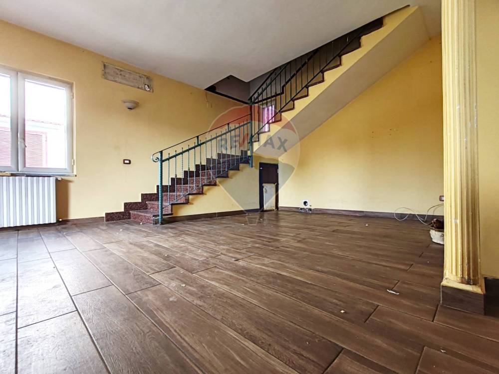 casa indipendente in vendita a Castel Volturno