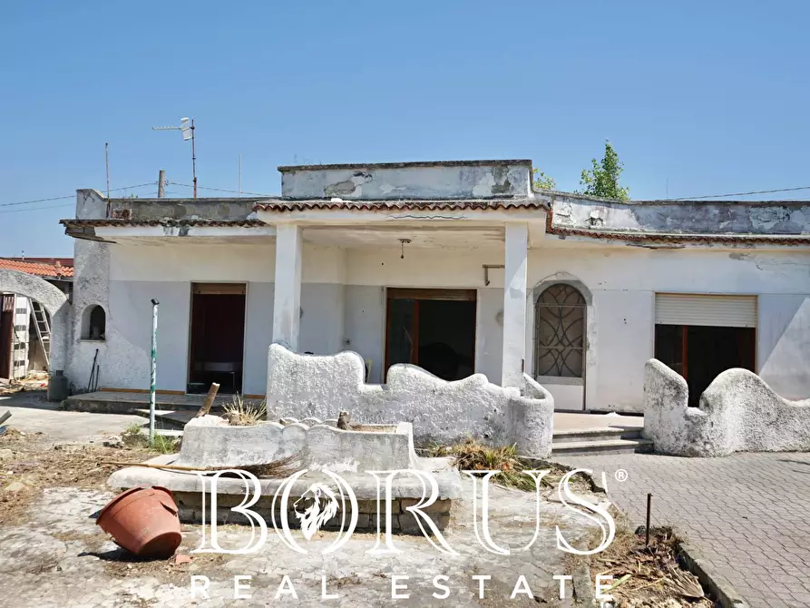 casa indipendente in vendita a Castel Volturno