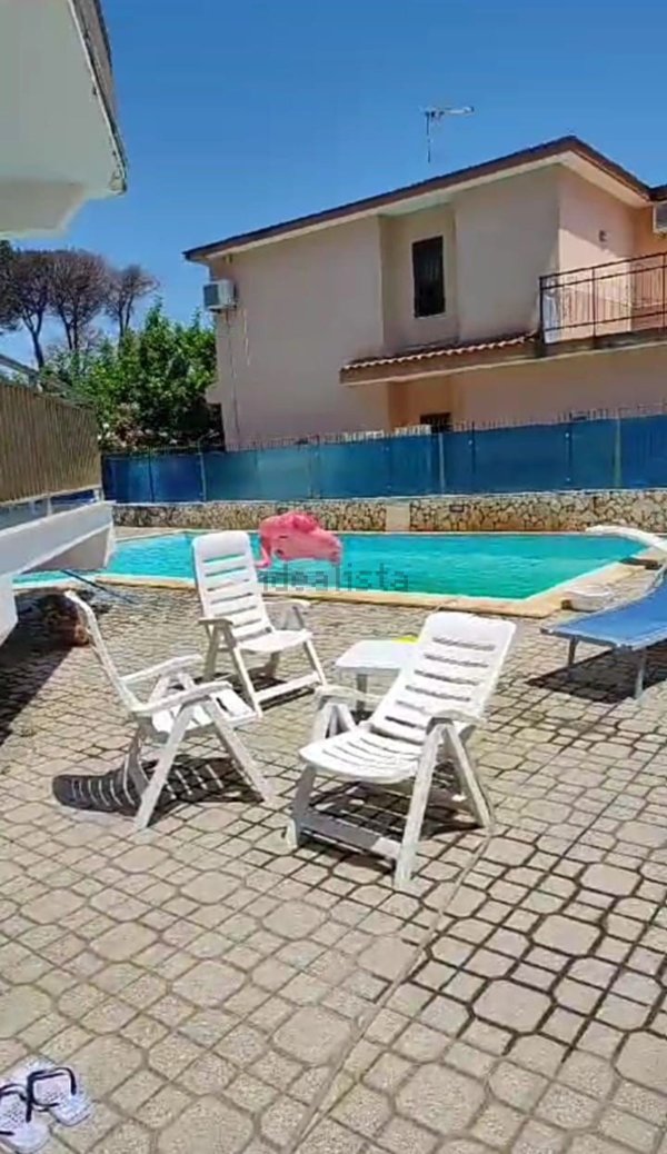 casa indipendente in vendita a Castel Volturno
