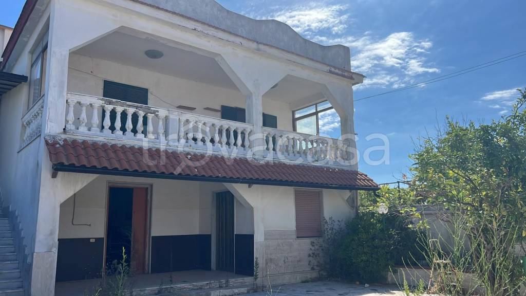 casa indipendente in vendita a Castel Volturno