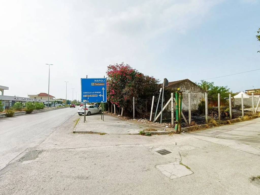 casa indipendente in vendita a Castel Volturno