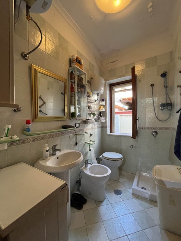 casa indipendente in vendita a Castel Volturno