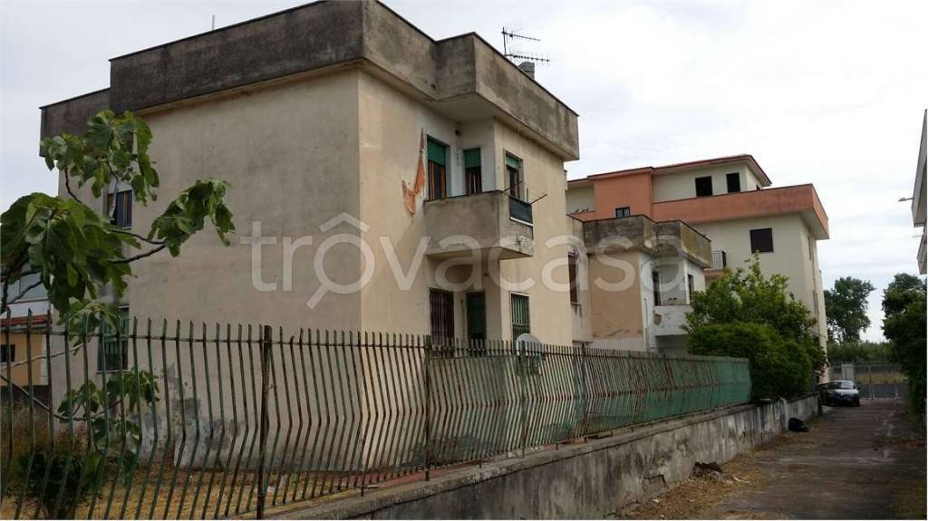 appartamento in vendita a Castel Volturno in zona Pineta Grande