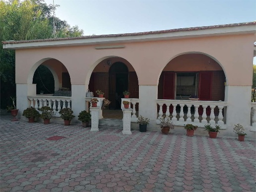 casa indipendente in vendita a Castel Volturno