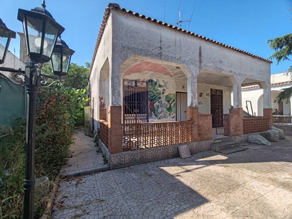 casa indipendente in vendita a Castel Volturno