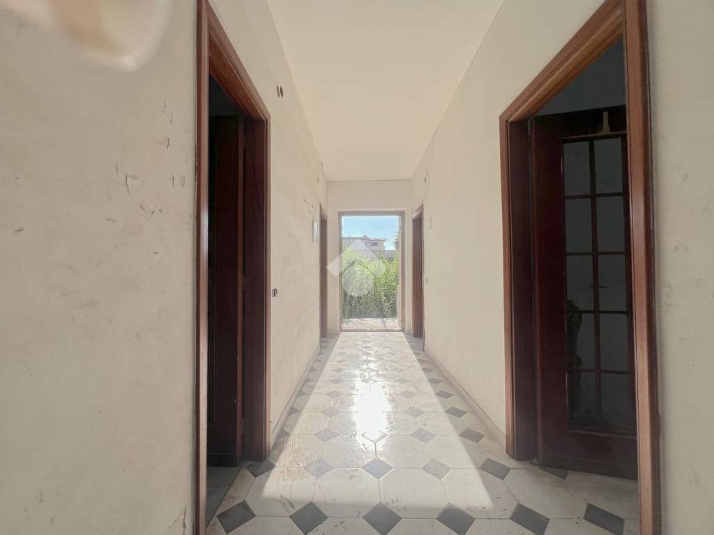 casa indipendente in vendita a Castel Volturno