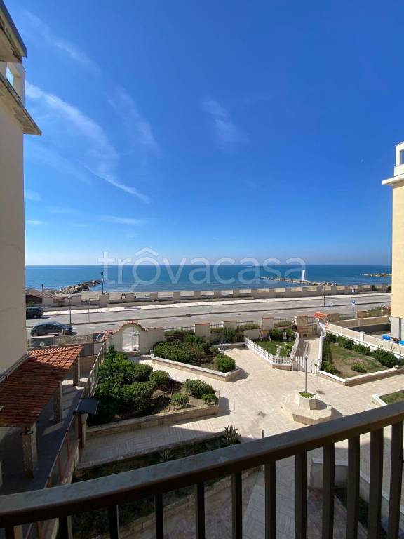 appartamento in vendita a Castel Volturno in zona Villaggio Coppola