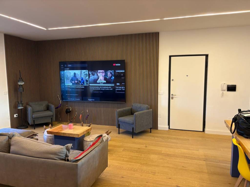 intera palazzina in vendita a Castel Volturno in zona Ischitella