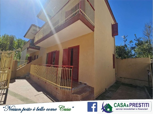 casa indipendente in vendita a Castel Volturno