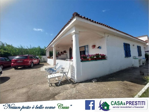 casa indipendente in vendita a Castel Volturno