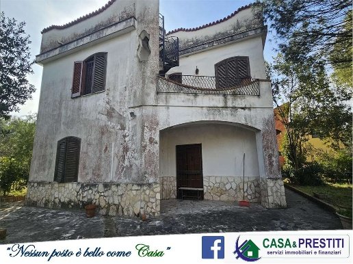 casa indipendente in vendita a Castel Volturno