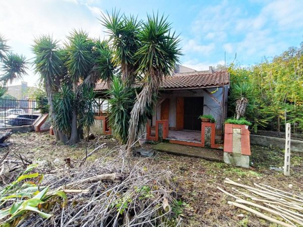 casa indipendente in vendita a Castel Volturno