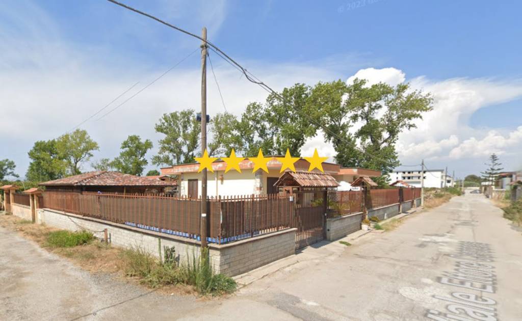 casa indipendente in vendita a Castel Volturno