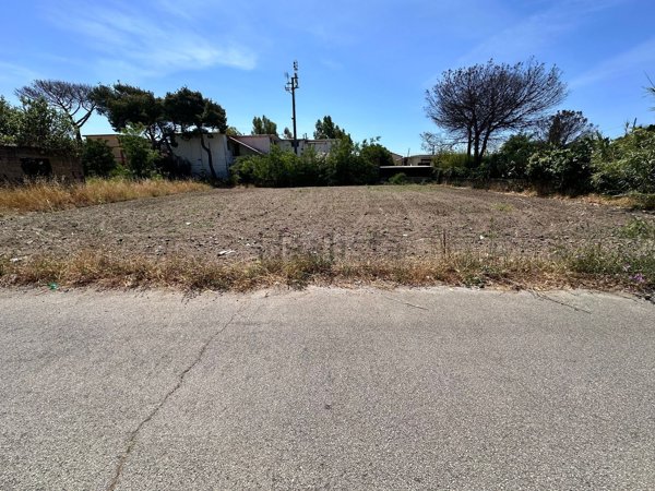 terreno edificabile in vendita a Castel Volturno