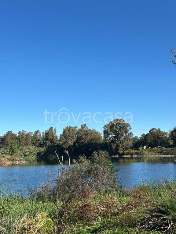 negozio in vendita a Castel Volturno