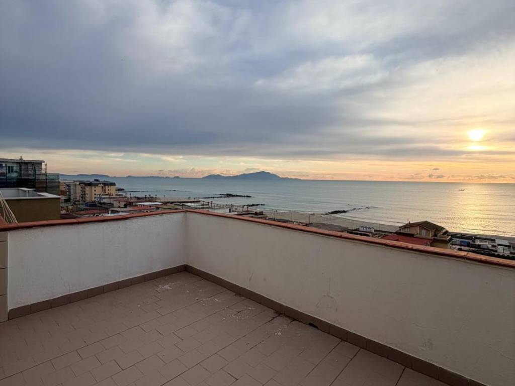 appartamento in vendita a Castel Volturno