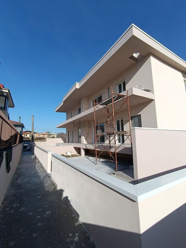 appartamento in vendita a Castel Volturno in zona Villaggio Coppola