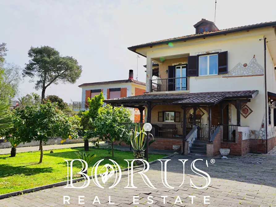 casa indipendente in vendita a Castel Volturno