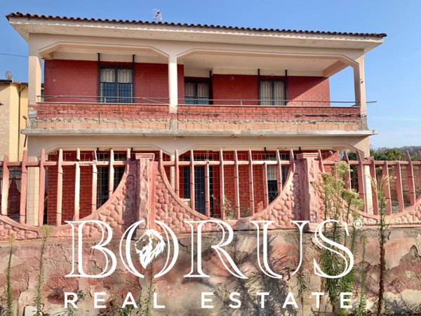 casa indipendente in vendita a Castel Volturno