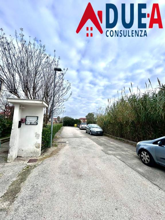 appartamento in vendita a Castel Volturno in zona Ischitella