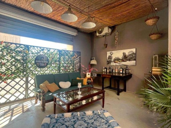 negozio in vendita a Castel Volturno