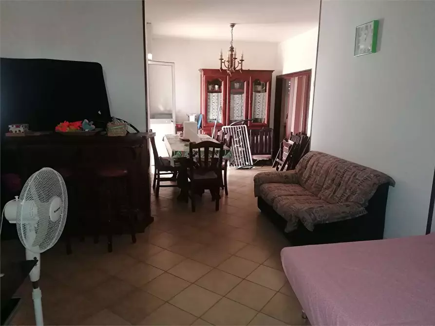 casa indipendente in vendita a Castel Volturno