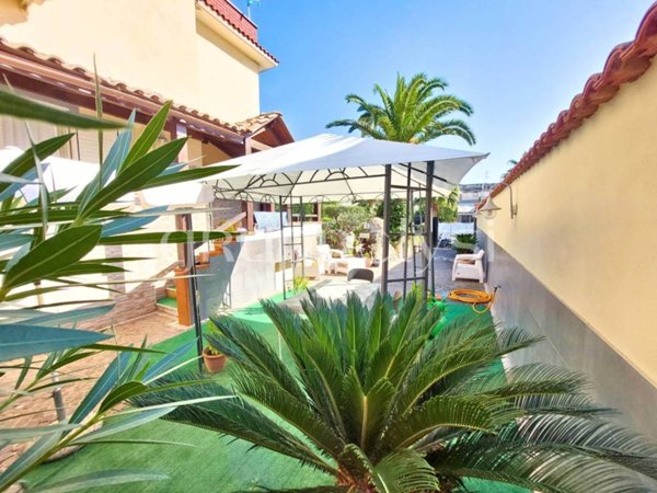 appartamento in vendita a Castel Volturno in zona Ischitella